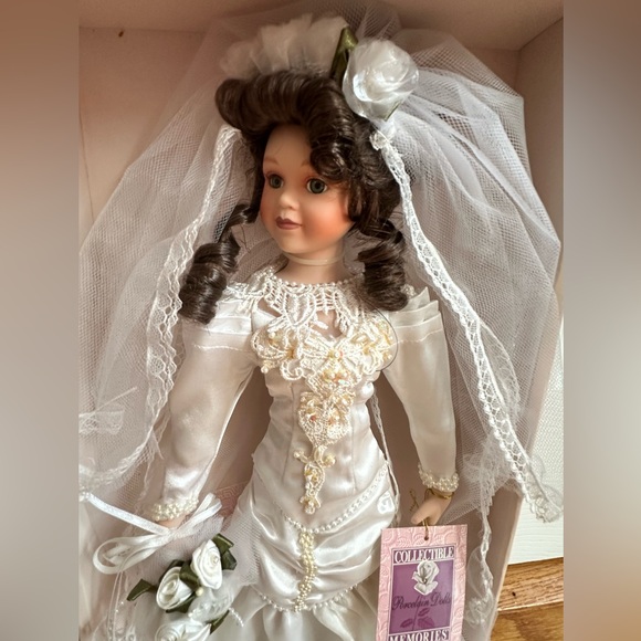 RARE Collectible Memories Porcelain Doll A Limited Collector’s Edition Bride Eva - Picture 13 of 17